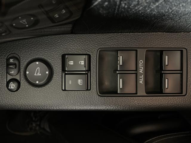 オデッセイ アブソルート・ＥＸ　純正ナビ（ＣＤ／ＤＶＤ／ＢＴ／フルセグＴＶ　）バックモニター　純正フリップダウンモニター　シティブレーキアクティブシステム　ＢＳＭ　クルーズコントロール　ハーフレザーシート　シートヒーター（11枚目）