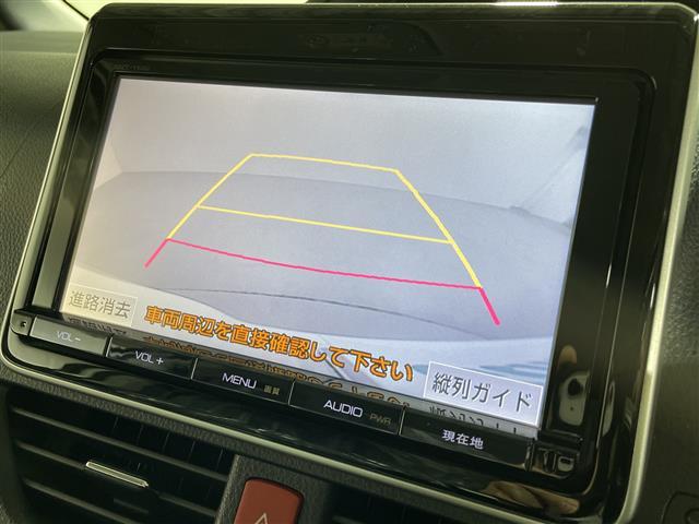 ノア Ｓｉ　純正メモリナビ　両側パワースライドドア　３列シート　フルセグテレビ　Ｂｌｕｅｔｏｏｔｈ　ウォークスルー　バックカメラ　アイドリングストップ　プッシュスタート　スマートキー　純正ＥＴＣ　コーナーセンサー（2枚目）