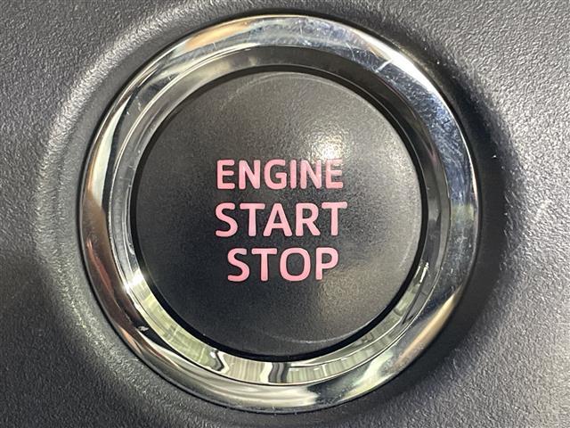 ノア Ｓｉ　純正メモリナビ　両側パワースライドドア　３列シート　フルセグテレビ　Ｂｌｕｅｔｏｏｔｈ　ウォークスルー　バックカメラ　アイドリングストップ　プッシュスタート　スマートキー　純正ＥＴＣ　コーナーセンサー（13枚目）