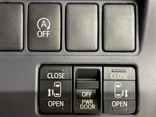 ノア Ｓｉ　純正メモリナビ　両側パワースライドドア　３列シート　フルセグテレビ　Ｂｌｕｅｔｏｏｔｈ　ウォークスルー　バックカメラ　アイドリングストップ　プッシュスタート　スマートキー　純正ＥＴＣ　コーナーセンサー（14枚目）