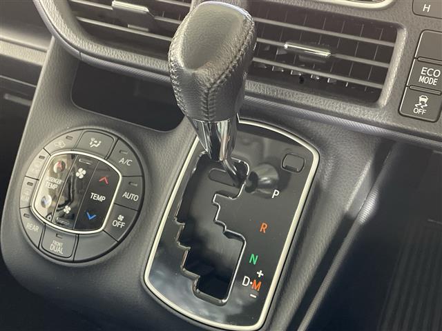 ノア Ｓｉ　純正メモリナビ　両側パワースライドドア　３列シート　フルセグテレビ　Ｂｌｕｅｔｏｏｔｈ　ウォークスルー　バックカメラ　アイドリングストップ　プッシュスタート　スマートキー　純正ＥＴＣ　コーナーセンサー（15枚目）