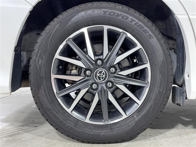 ノア Ｓｉ　純正メモリナビ　両側パワースライドドア　３列シート　フルセグテレビ　Ｂｌｕｅｔｏｏｔｈ　ウォークスルー　バックカメラ　アイドリングストップ　プッシュスタート　スマートキー　純正ＥＴＣ　コーナーセンサー（41枚目）