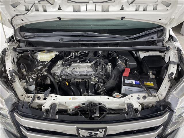 ノア Ｓｉ　純正メモリナビ　両側パワースライドドア　３列シート　フルセグテレビ　Ｂｌｕｅｔｏｏｔｈ　ウォークスルー　バックカメラ　アイドリングストップ　プッシュスタート　スマートキー　純正ＥＴＣ　コーナーセンサー（43枚目）