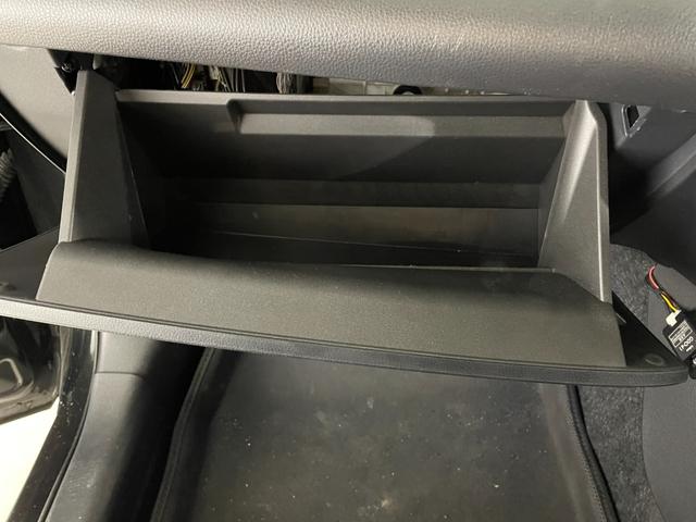 ヤリスクロス Z 禁煙車 純正ディスプレイオーディオ(ナビ/フルセグTV)全方位モニター クリアランスソナー PBドア ドラレコ前後 ETC ハーフレザー パワーシート シートヒーター ステアリングヒーター LED(28枚目)