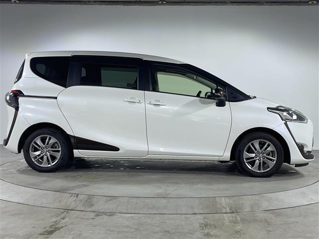 シエンタ G 社外メモリーナビゲーション CD DVD BT フルセグテレビ バックカメラ オートライト オートハイビーム LEDライト 革巻きステアリング ステアリングスイッチ ドライブレコーダー 純正アルミ(45枚目)