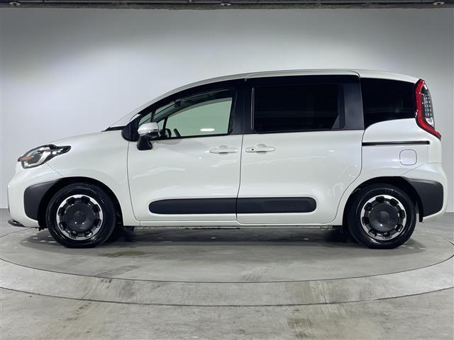 シエンタ ハイブリッドZ 禁煙車 純正ディスプレイオーディオ AM FM BT フルセグテレビ パノラマビューモニター トヨタセーフティセンス 両側パワースライドドア シートヒーター プッシュスタートエンジン(47枚目)