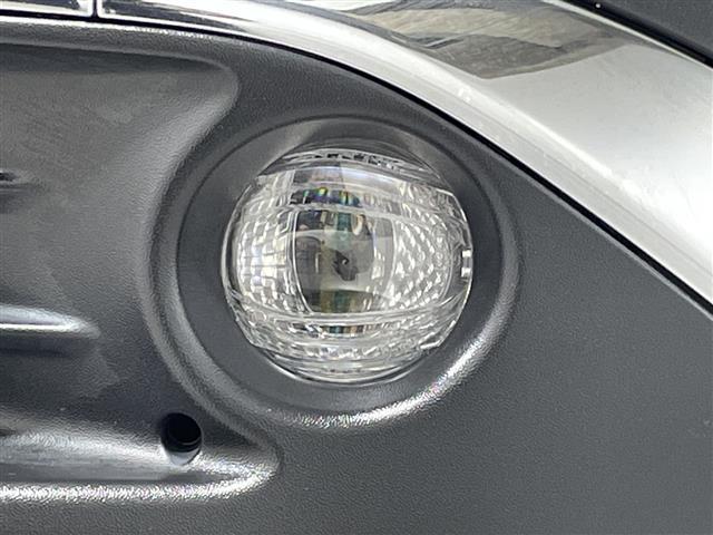 ハリアーハイブリッド Ｇ　禁煙車　純正８型ディスプレイオーディオ（ナビ／ＢＴ／フルセグＴＶ）　バックモニター　トヨタセーフティセンス　クリアランスソナー　ハーフレザーシート　パワーシート　パワーバックドア　ＬＥＤ（48枚目）