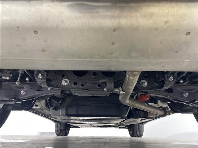 ハリアーハイブリッド Ｇ　禁煙車　純正８型ディスプレイオーディオ（ナビ／ＢＴ／フルセグＴＶ）　バックモニター　トヨタセーフティセンス　クリアランスソナー　ハーフレザーシート　パワーシート　パワーバックドア　ＬＥＤ（63枚目）