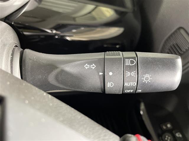 スペーシアカスタム ハイブリッドＸＳ　禁煙車　純正８型メモリナビ（ＣＤ／ＤＶＤ／ＢＴ／フルセグＴＶ）全方位モニター　スズキセーフティサポート両側パワースライドドア　ＥＴＣ　前方ドライブレコーダー　コーナーセンサー　ＨＵＤ　シートヒーター（20枚目）