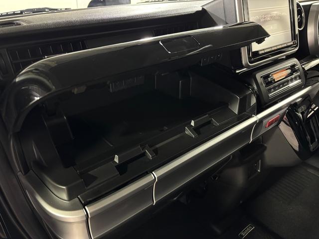 スペーシアカスタム ハイブリッドＸＳ　禁煙車　純正８型メモリナビ（ＣＤ／ＤＶＤ／ＢＴ／フルセグＴＶ）全方位モニター　スズキセーフティサポート両側パワースライドドア　ＥＴＣ　前方ドライブレコーダー　コーナーセンサー　ＨＵＤ　シートヒーター（28枚目）