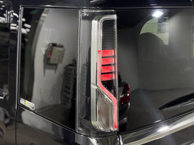 スペーシアカスタム ハイブリッドＸＳ　禁煙車　純正８型メモリナビ（ＣＤ／ＤＶＤ／ＢＴ／フルセグＴＶ）全方位モニター　スズキセーフティサポート両側パワースライドドア　ＥＴＣ　前方ドライブレコーダー　コーナーセンサー　ＨＵＤ　シートヒーター（61枚目）