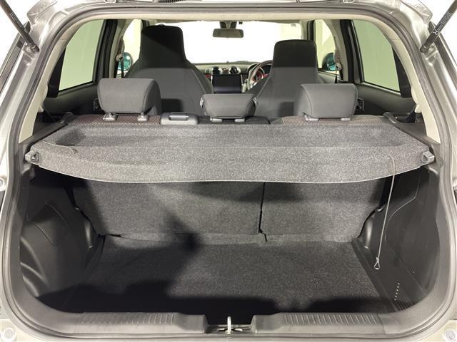 スイフト スポーツ　社外９型フローティングナビ（ＣＤ／ＤＶＤ／ＢＴ／フルセグＴＶ）　スズキセーフティサポート　コーナーセンサー　革巻きステアリング　ステアリングリモコン　ＬＥＤヘッドライト　オートライト　フォグ　ＥＴＣ（29枚目）