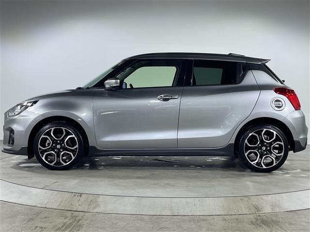 スイフト スポーツ　社外９型フローティングナビ（ＣＤ／ＤＶＤ／ＢＴ／フルセグＴＶ）　スズキセーフティサポート　コーナーセンサー　革巻きステアリング　ステアリングリモコン　ＬＥＤヘッドライト　オートライト　フォグ　ＥＴＣ（33枚目）