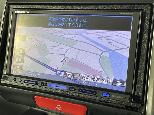 Ｎ－ＢＯＸカスタム Ｇ・Ｌパッケージ　禁煙車　社外ＨＤＤナビ（ＣＤ／ＤＶＤ／ＢＴ／ＭＳＶ）片側パワースライドドア　キセノンライト　オートライト　フォグランプ　ＥＴＣ　スマートキー　プッシュスタート　純正アルミホイール　フロアマット（3枚目）