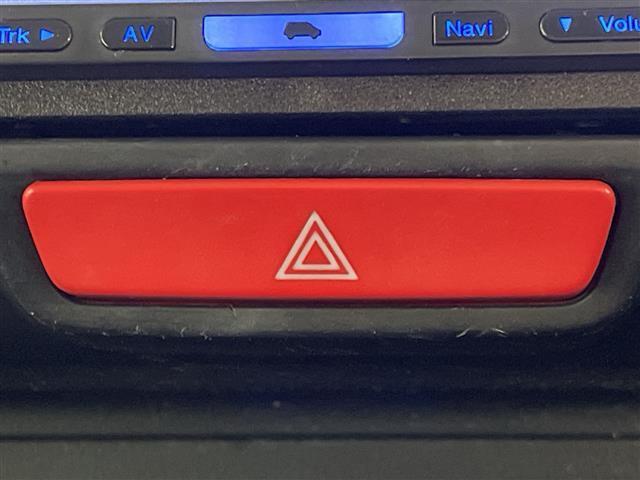 Ｎ－ＢＯＸカスタム Ｇ・Ｌパッケージ　禁煙車　社外ＨＤＤナビ（ＣＤ／ＤＶＤ／ＢＴ／ＭＳＶ）片側パワースライドドア　キセノンライト　オートライト　フォグランプ　ＥＴＣ　スマートキー　プッシュスタート　純正アルミホイール　フロアマット（12枚目）