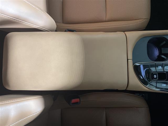 クラウンスポーツ Ｚ　禁煙車　パノラマルーフ　純正１２．３型ディスプレイオーディオ（ナビ／ＢＴ／フルセグＴＶ）パノラミックビューモニター　トヨタチームメイト　モデリスタエアロ　パワーバックドア　パーキングアシスト　ＨＵＤ（18枚目）