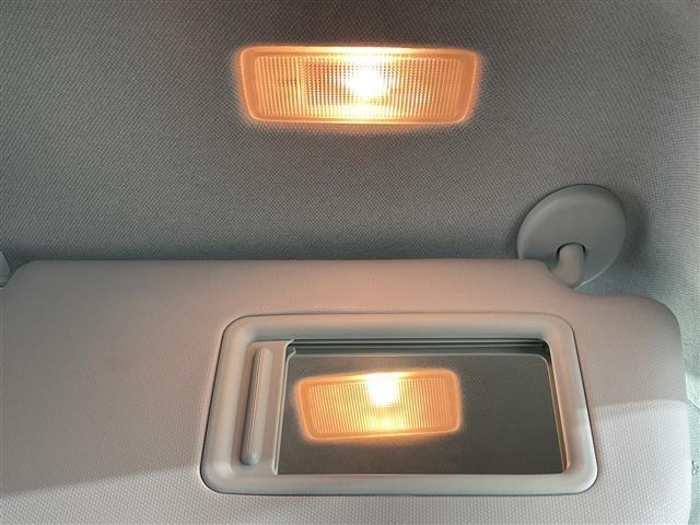 プリウス S 純正9型メモリナビ(CD/DVD/BT/フルセグTV) バックモニター トヨタセーフティセンス コーナーセンサー 革巻きステアリング ステアリングリモコン ETC LEDヘッドライト オートライト(8枚目)