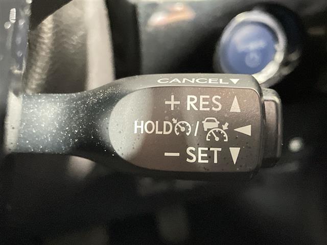 プリウス S 純正9型メモリナビ(CD/DVD/BT/フルセグTV) バックモニター トヨタセーフティセンス コーナーセンサー 革巻きステアリング ステアリングリモコン ETC LEDヘッドライト オートライト(19枚目)