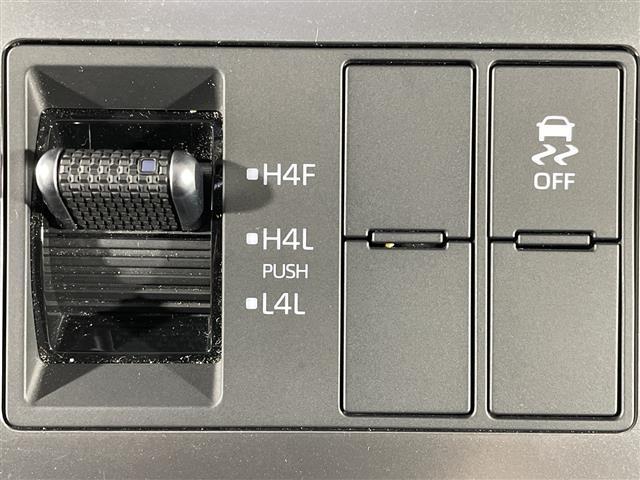 ランドクルーザー２５０ ＶＸ　禁煙車　純正１２型ナビ（フルセグ／ＢＴ／ミラーキャスト）全方位モニター　トヨタチームメイト　レーダークルコン　シートヒーター　エアーシート　ＢＳＭ　電動リアゲート　デジタルインナーミラー　パワーシート（12枚目）