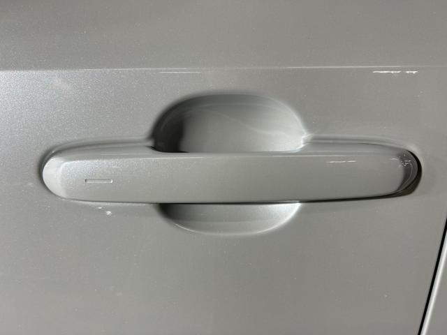 ランドクルーザー２５０ ＶＸ　禁煙車　純正１２型ナビ（フルセグ／ＢＴ／ミラーキャスト）全方位モニター　トヨタチームメイト　レーダークルコン　シートヒーター　エアーシート　ＢＳＭ　電動リアゲート　デジタルインナーミラー　パワーシート（50枚目）