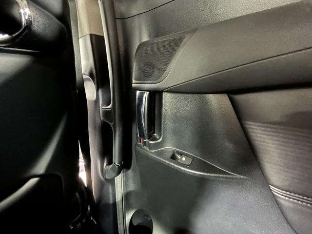 ヴェルファイア ２．５Ｚ　Ｇエディション　禁煙車　社外９インチメモリーナビゲーション　フルセグテレビ　バックカメラ　社外１２．８インチフリップダウンモニター　両側パワースライドドア　レーダークルーズコントロール　ドライブレコーダー前後（28枚目）