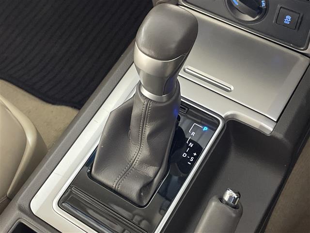 ランドクルーザープラド ＴＸ　Ｌパッケージ　禁煙車　モデリスタエアロ　純正ディスプレイナビゲーション　全方位モニター　サンルーフ　レーダークルーズコントロール　パワーシート　シートヒーター　シートクーラー　ＬＥＤヘッドライト　ＥＴＣ（17枚目）