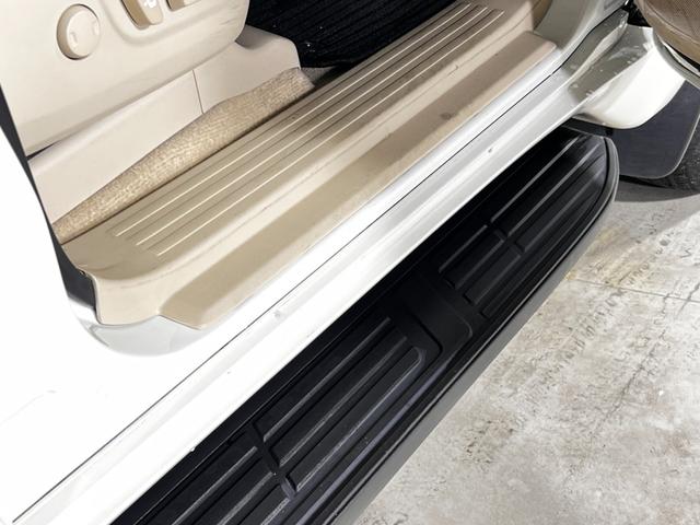 ランドクルーザープラド ＴＸ　Ｌパッケージ　禁煙車　モデリスタエアロ　純正ディスプレイナビゲーション　全方位モニター　サンルーフ　レーダークルーズコントロール　パワーシート　シートヒーター　シートクーラー　ＬＥＤヘッドライト　ＥＴＣ（34枚目）