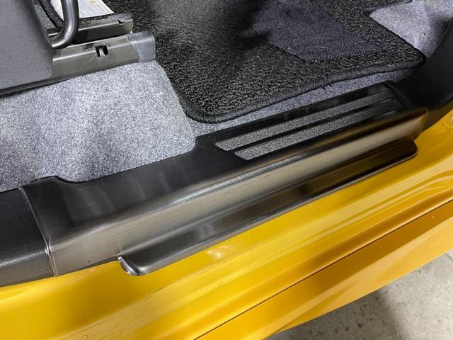 スペーシアカスタム ハイブリッドＸＳターボ　禁煙車　純正ナビゲーション　フルセグテレビ　全方位モニター　ＬＥＤヘッドライト　クルーズコントロール　シートヒーター　ベンチシート　社外１６インチアルミホイール　両側パワースライドドア　スマートキー（32枚目）