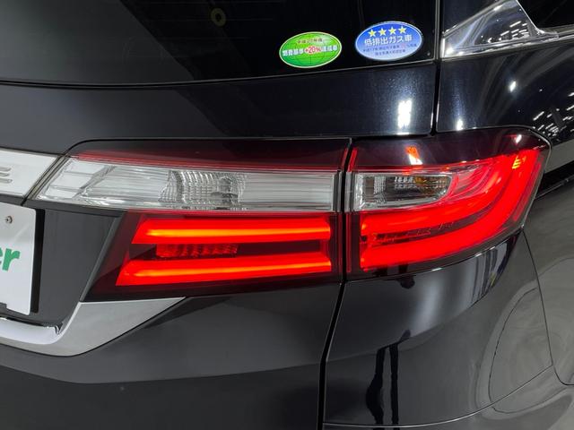 �w�R���t�H�[�g�K�[�h�x�̓t�@�u���b�N�E�R���r�E���U�[�̂R�p�b�P�[�W�����p�ӁB�V�[�g��V����A�t���A�}�b�g�����G�}�ŃR�[�e�B���O���h���E�������ʂ����҂ł��A���N����A���Ԃɂ������߂ł��鏤�i�ł��B