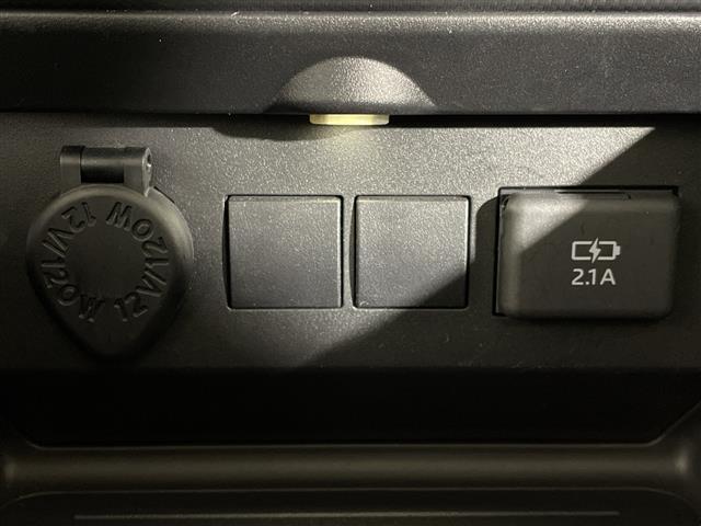 �K���X�R�[�e�B���O�A�i�r�Q�[�V�����A�d�s�b�ȂǁA���̑��̃p�[�c�̎��t�������ς���̂����k�������Ă���܂��I�I�N���}�̂��Ɖ��ł����C�����������I