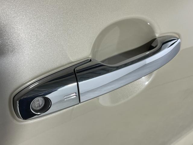 �w�R���t�H�[�g�K�[�h�x�̓t�@�u���b�N�E�R���r�E���U�[�̂R�p�b�P�[�W�����p�ӁB�V�[�g��V����A�t���A�}�b�g�����G�}�ŃR�[�e�B���O���h���E�������ʂ����҂ł��A���N����A���Ԃɂ������߂ł��鏤�i�ł��B