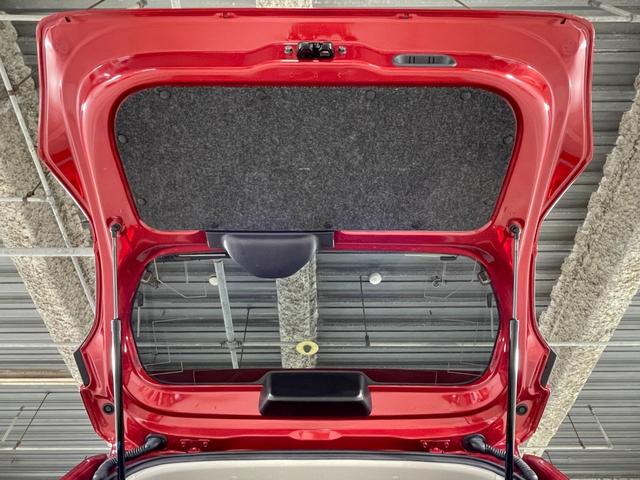 �w�R���t�H�[�g�K�[�h�x�̓t�@�u���b�N�E�R���r�E���U�[�̂R�p�b�P�[�W�����p�ӁB�V�[�g��V����A�t���A�}�b�g�����G�}�ŃR�[�e�B���O���h���E�������ʂ����҂ł��A���N����A���Ԃɂ������߂ł��鏤�i�ł��B