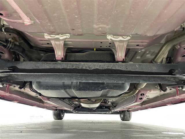 �w�b�h���C�g��p�K���X�R�[�e�B���O�w�w�b�h���C�g�R�[�g�x�̓K���X�햌�ŉ��΂݂Ȃǂ̕\�ʗ򉻂̗\�h�┭�~���ʂŉ���̕t����}��������ʂ����҂ł��܂��B