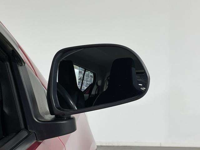 �w�R���t�H�[�g�K�[�h�x�̓t�@�u���b�N�E�R���r�E���U�[�̂R�p�b�P�[�W�����p�ӁB�V�[�g��V����A�t���A�}�b�g�����G�}�ŃR�[�e�B���O���h���E�������ʂ����҂ł��A���N����A���Ԃɂ������߂ł��鏤�i�ł��B