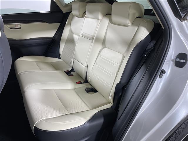 ＮＸ ＮＸ３００ｈ　バージョンＬ　純正メモリーナビゲーション　フルセグテレビ　全方位モニター　パワーシート　メモリーシート　シートヒーター　シートクーラー　ハンドルヒーター　３眼ヘッドライト　ブラインドスポットモニター　ＨＵＤ（42枚目）