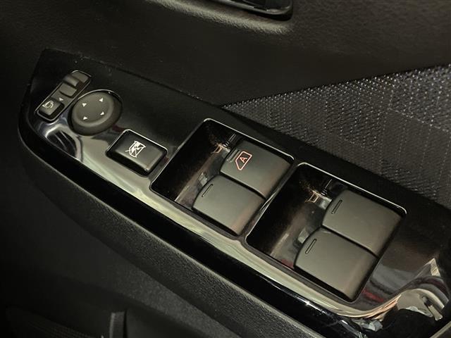 �X���̔������Ă���܂��̂ŁA��ɍ݌ɂ������Ȃ��Ă��܂����Ƃ��������܂��B�C�ɂȂ�Ԃ͂܂��͂��₢���킹���������I