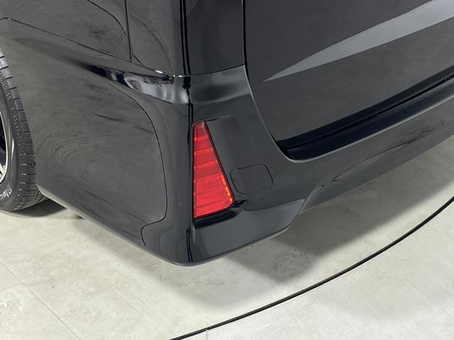 �����ŉJ�̓������E���N���A�ɂ��Ă����w�t�����g�E�C���h�E�����R�[�g�x�B�������ʂ��L�[�v���N���A�Ȏ��E�ň��S���T�|�[�g���Ă���܂��B