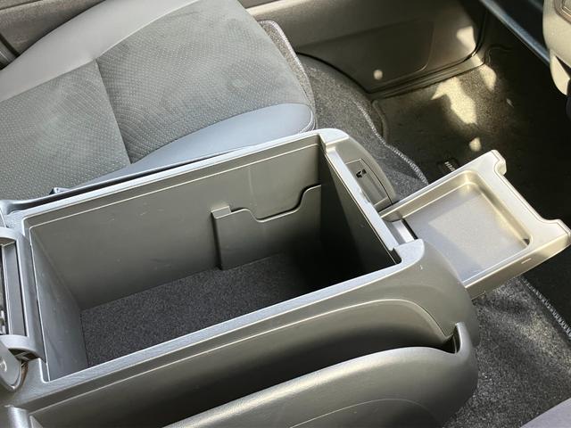 ハイエースバン スーパーＧＬ　ダークプライムＩＩ　１オーナー　特別仕様車　ディーゼル　冬タイヤＡＷ　寒冷地仕様　ドラレコ前後　７インチナビ　バックカメラ　ＢＴ　ＥＴＣ２．０　コーナーセンサー　ワイパー熱線　両側パワスラ　ＬＥＤ　フォグ　記録簿　保証書（44枚目）