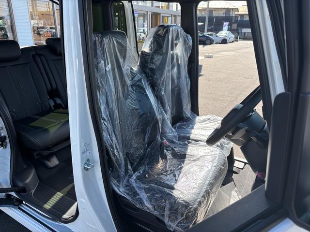 N-BOXカスタム ターボコーディネートスタイル 届出済未使用車 4WD ターボ 2トーン 8インチナビ Bカメラ 15インチ専用AW レザーシート シートヒーター USB 両側パワスラ クルコン ミラーヒーター コーナーセンサー パドルシフト(16枚目)