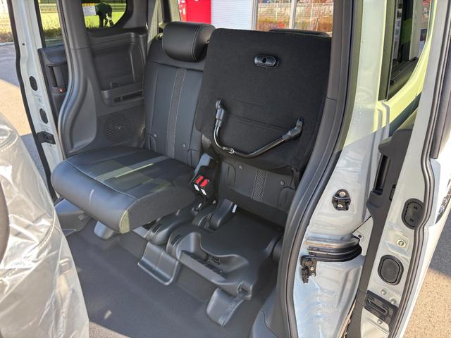 N-BOXカスタム ターボコーディネートスタイル 届出済未使用車 4WD ターボ 2トーン 8インチナビ Bカメラ 15インチ専用AW レザーシート シートヒーター USB 両側パワスラ クルコン ミラーヒーター コーナーセンサー パドルシフト(26枚目)