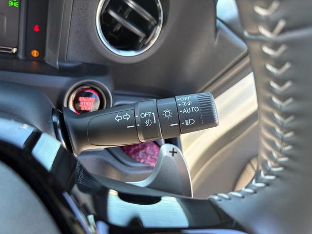 N-BOXカスタム ターボコーディネートスタイル 届出済未使用車 4WD ターボ 2トーン 8インチナビ Bカメラ 15インチ専用AW レザーシート シートヒーター USB 両側パワスラ クルコン ミラーヒーター コーナーセンサー パドルシフト(33枚目)