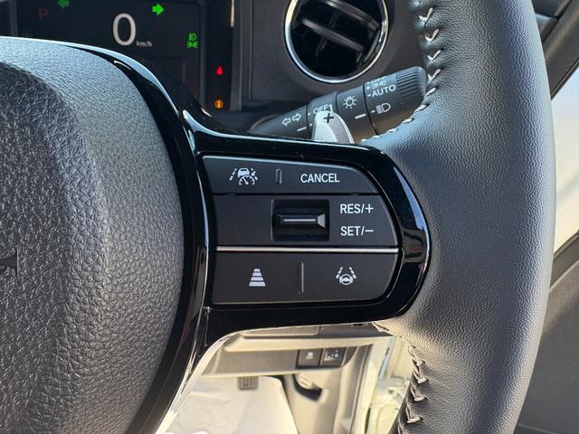 N-BOXカスタム ターボコーディネートスタイル 届出済未使用車 4WD ターボ 2トーン 8インチナビ Bカメラ 15インチ専用AW レザーシート シートヒーター USB 両側パワスラ クルコン ミラーヒーター コーナーセンサー パドルシフト(35枚目)