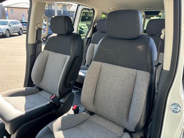 フリード e:HEVエアー EX 登録済み未使用車 ホンダセンシング ブラインドスポットモニター 11.4インチホンダコネクトナビ アラウンドビューカメラ シートヒーター両側自動スライドドア アダプティブクルーズコントロール(13枚目)