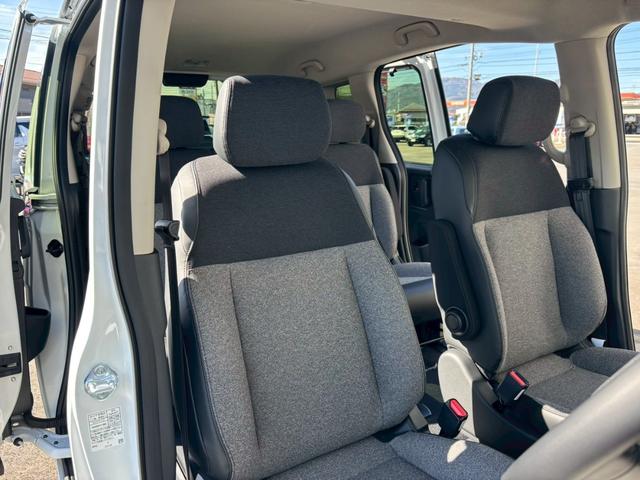 フリード e:HEVエアー EX 登録済み未使用車 ホンダセンシング ブラインドスポットモニター 11.4インチホンダコネクトナビ アラウンドビューカメラ シートヒーター両側自動スライドドア アダプティブクルーズコントロール(16枚目)