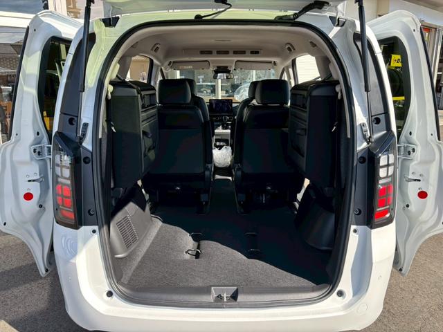 フリード e:HEVエアー EX 登録済み未使用車 ホンダセンシング ブラインドスポットモニター 11.4インチホンダコネクトナビ アラウンドビューカメラ シートヒーター両側自動スライドドア アダプティブクルーズコントロール(22枚目)