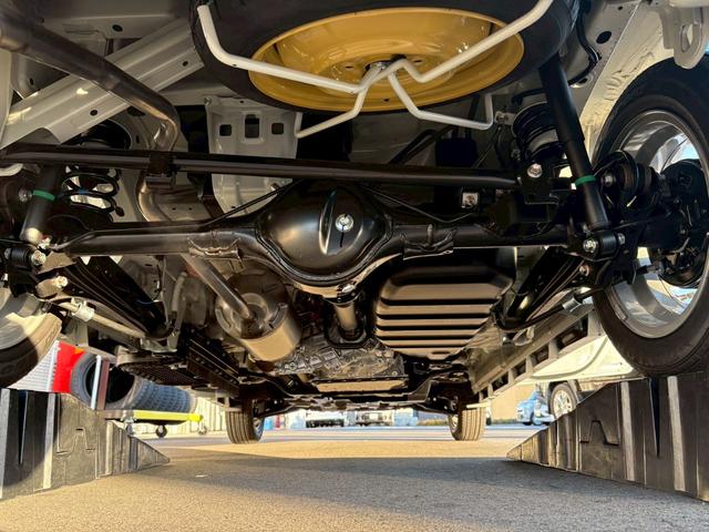 エブリイワゴン PZターボスペシャル 【4WDハイルーフ】【届出済未使用車】【衝突軽減装置&車線逸脱警報】LEDヘッドライト シートヒーター 両側電動スライド オートステップ コーナーセンサー スマートキー 純正AW 横滑り防止(7枚目)