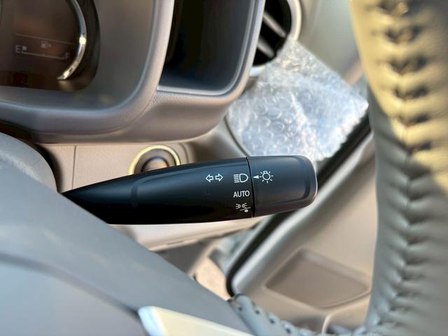 エブリイワゴン PZターボスペシャル 【4WDハイルーフ】【届出済未使用車】【衝突軽減装置&車線逸脱警報】LEDヘッドライト シートヒーター 両側電動スライド オートステップ コーナーセンサー スマートキー 純正AW 横滑り防止(8枚目)