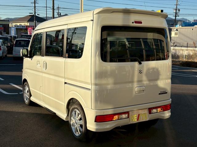エブリイワゴン PZターボスペシャル 【4WDハイルーフ】【届出済未使用車】【衝突軽減装置&車線逸脱警報】LEDヘッドライト シートヒーター 両側電動スライド オートステップ コーナーセンサー スマートキー 純正AW 横滑り防止(17枚目)