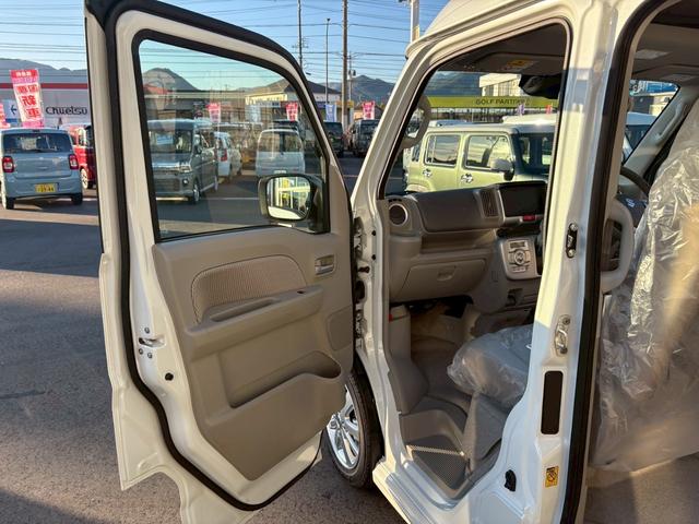 エブリイワゴン PZターボスペシャル 【4WDハイルーフ】【届出済未使用車】【衝突軽減装置&車線逸脱警報】LEDヘッドライト シートヒーター 両側電動スライド オートステップ コーナーセンサー スマートキー 純正AW 横滑り防止(23枚目)