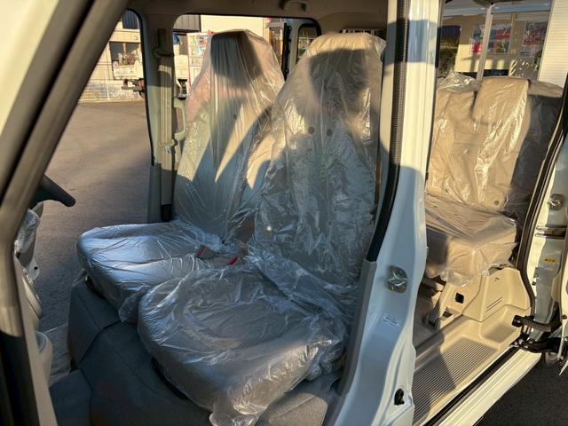 エブリイワゴン PZターボスペシャル 【4WDハイルーフ】【届出済未使用車】【衝突軽減装置&車線逸脱警報】LEDヘッドライト シートヒーター 両側電動スライド オートステップ コーナーセンサー スマートキー 純正AW 横滑り防止(24枚目)